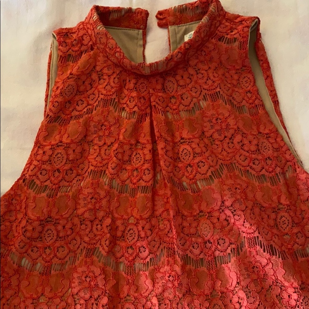 Layered sleeveless top